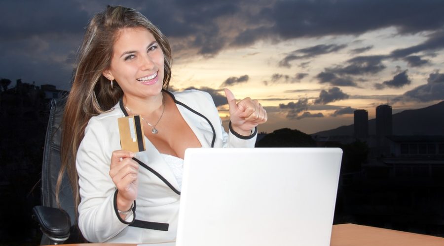 Paid, SEM & PPC: How to integrate the online advertising techniques to maximize ROI