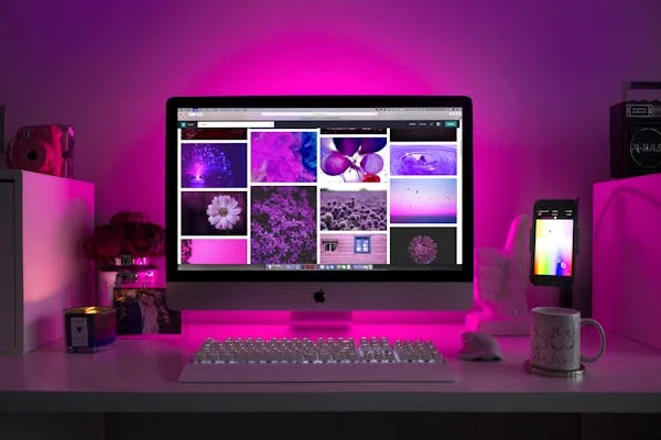 Eye-Catching-at-a-Glance